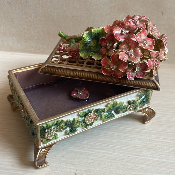 JAY STRONGWATER GERANIUM FLOWER JEWELRY BOX LIMITED EDITION - Picture 7 of 8